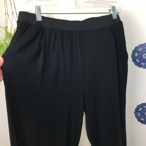 Offer   NWOT H by Halston pull on lounge black pants size Small